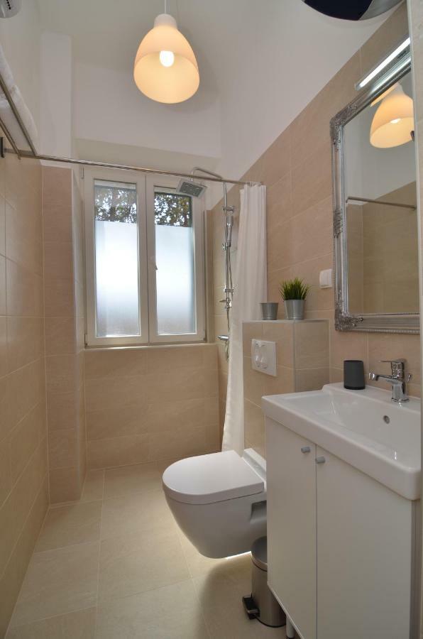 Apartment Zara Sun Esterno foto